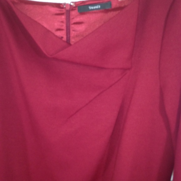 SOLD ~ Tahari Maroon Sleeve Sheath Dress Size 10 - Picture 4 of 7